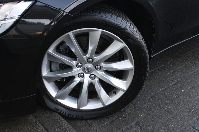 Volvo S90 2.0 T4 Momentum+ | Leder | Apple carplay/Android Auto | Parkeersensoren | Navigatie | Voorstoelen verw.|