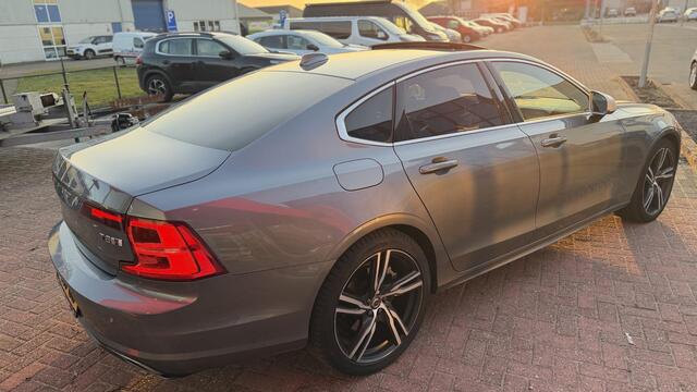 Volvo S90 2.0 T8 AWD Inscription BOMVOL! HUD / WEGKLAPBARE TREKHAAK / PANO / ELEK ACHTERKLEP