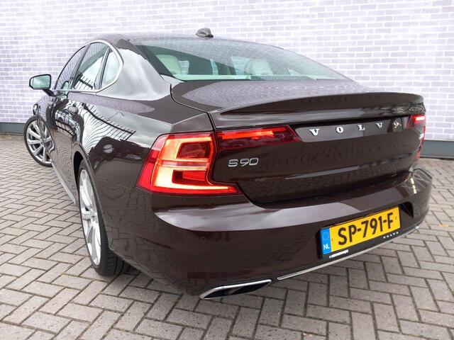 Volvo S90 2.0 T4 Momentum+