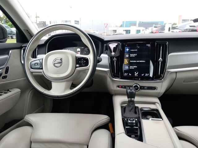 Volvo S90 2.0 T4 Momentum+