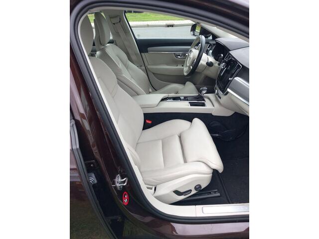 Volvo S90 2.0 T4 Momentum+