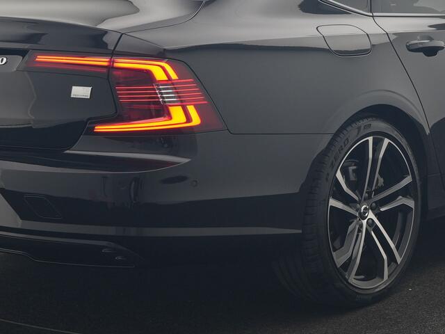 Volvo S90 T8 AWD Ultimate Dark 456pk PHEV Dealer O.H | Four C Luchtvering | Schuifdak | Bowers & Wilkins | Adaptive Cruise | Head Up | 360 Camera | 20"L.M | Google Maps |