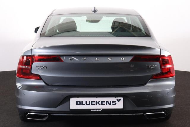 Volvo S90 T4 Inscription - IntelliSafe Assist & Surround - Parkeercamera achter - Verwarmde voorstoelen - Parkeersensoren voor & achter - Elektr. bedienb. voorstoelen met geheugen - 18' LMV