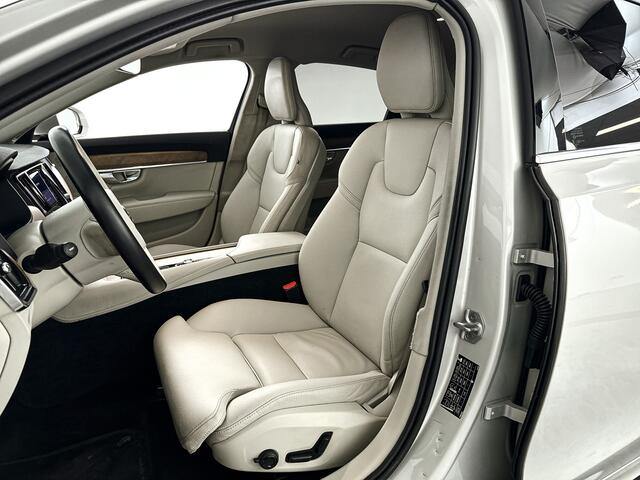 Volvo S90 B4 Momentum Business | Parkeercamera | Stoel- en Stuurverwarming | Trekhaak | Google infotainment