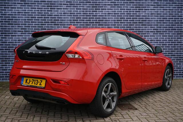 Volvo V40 T2 Nordic+ | Nieuw Binnen | Full Led | Standkachel | Stoelverwarming | Verwarmbare voorruit | Styling Pack |