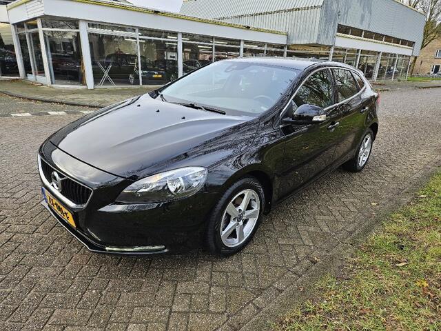 Volvo V40 2.0 D2 Momentum