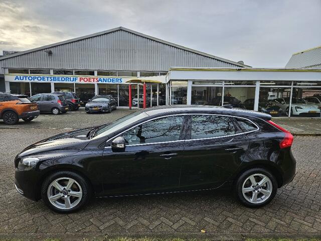 Volvo V40 2.0 D2 Momentum