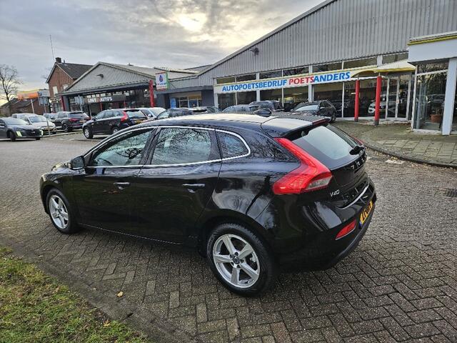 Volvo V40 2.0 D2 Momentum