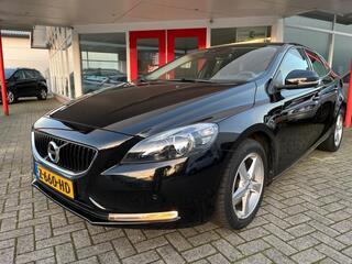volvo-v40-t3-150pk-momentum-winterp