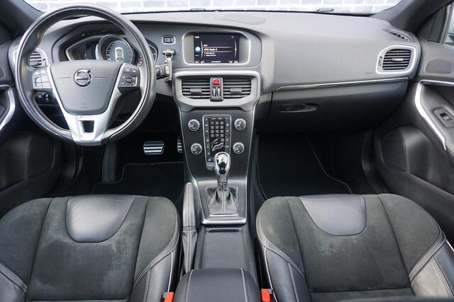 Volvo V40 1.5 T3 Polar+ Sport | Trekhaak | standkachel | Panorama dak | Harman/Kardon | Keyless entry | Stand kachel | Stoel verwarming | DAB | Trekhaak |