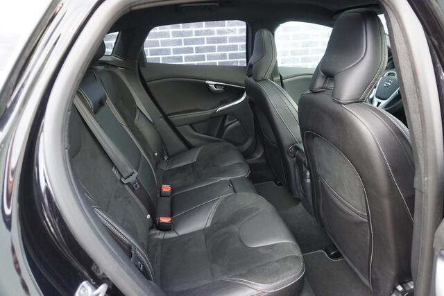 Volvo V40 1.5 T3 Polar+ Sport | Trekhaak | standkachel | Panorama dak | Harman/Kardon | Keyless entry | Stand kachel | Stoel verwarming | DAB | Trekhaak |