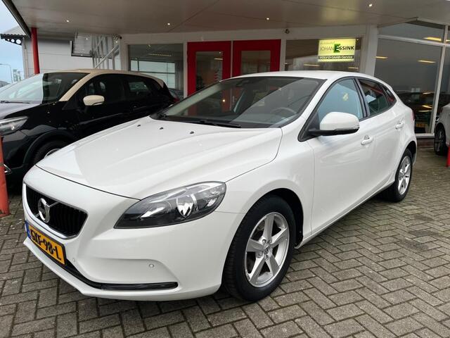 Volvo V40 Volvo V40 2.0 T2 122PK Onderhoudshistorie/PDC/Bluetooth/Navi