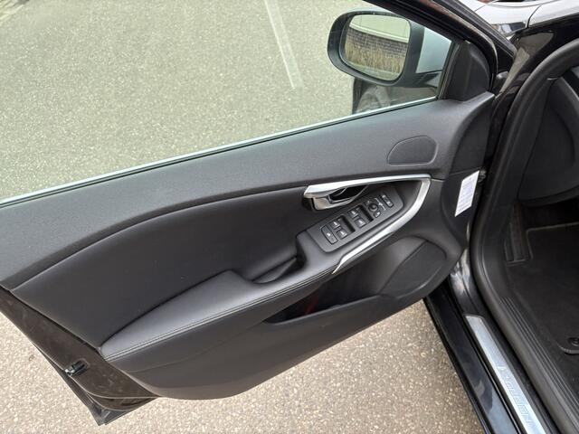 Volvo V40 1.5 T3 Polar+ Sport / AUTOMAAT / NAVI / R-DESIGN / CRUISE / INCL BTW