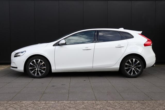 Volvo V40 1.5 T3 Dynamic Edition | PANO | H&K | STOELVERW. | CAMERA | NAVI | CRUISE |