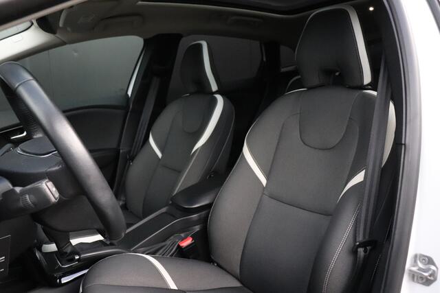 Volvo V40 1.5 T3 Dynamic Edition | PANO | H&K | STOELVERW. | CAMERA | NAVI | CRUISE |