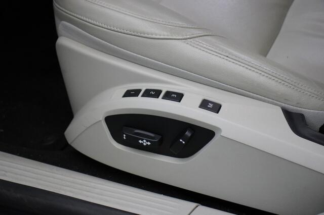Volvo V40 2.0 D2 Nordic+ - Led, Leer, Stoelverw, Navi, Clima