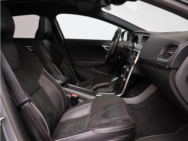 Volvo V40 T3 Polar+ Sport R-Design / Standkachel / Pan. dak / Harman Kardon / Stoelverwarming / Park assist v+a+pilot