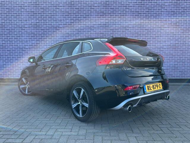 Volvo V40 T4 190pk R-Design | Navi | Stoelverwarming | Park Assist | High Performance Audio | Cruise Control | Bluetooth | 17" LM | Dealer Onderhouden