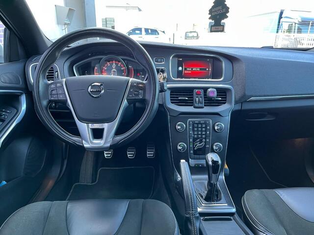 Volvo V40 T4 190pk R-Design | Navi | Stoelverwarming | Park Assist | High Performance Audio | Cruise Control | Bluetooth | 17" LM | Dealer Onderhouden