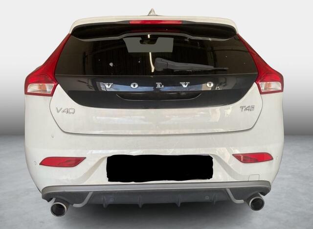 Volvo V40 2.0 T4 Business Sport | Standkachel | Panoramadak | Stoelverwarming | DAB | Lederen bekleding | Getint glas | Parkeercamera | Parkeersensoren V+A |