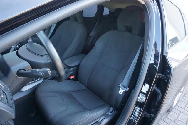 Volvo V40 2.0 D2 Momentum | Cruise Control | Navigatie | LM |