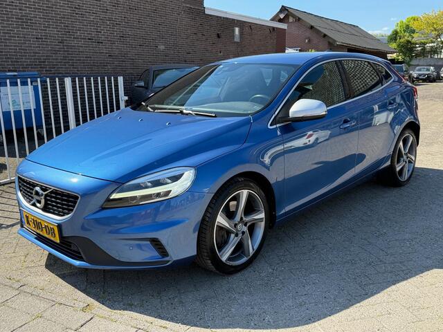 Volvo V40 2.0 D3 150 pk Geartronic R-Design