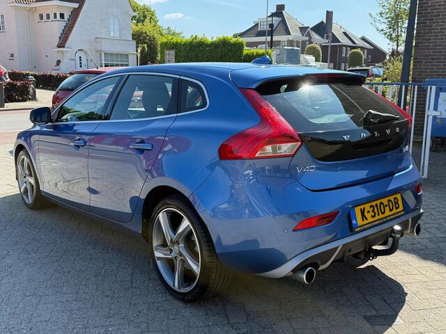 Volvo V40 2.0 D3 150 pk Geartronic R-Design