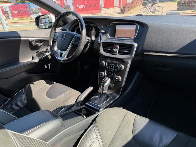 Volvo V40 2.0 D3 150 pk Geartronic R-Design