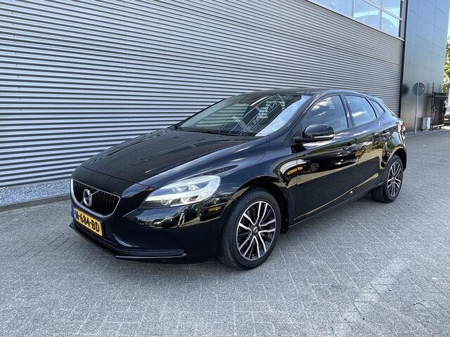 Volvo V40 2.0 T2 Momentum | Airco | Cruise control | info : Jeroen van Erp 0492-588980