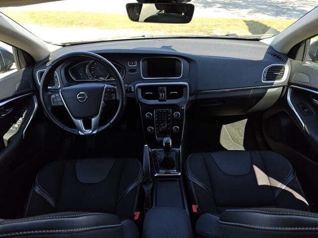 Volvo V40 2.0 T3 Nordic+ | Rijklaarprijs | Trekhaak |