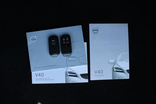 Volvo V40 T3 Automaat Polar+ Sport | Verw. Voorstoelen | Panoramadak | Keyless | DAB