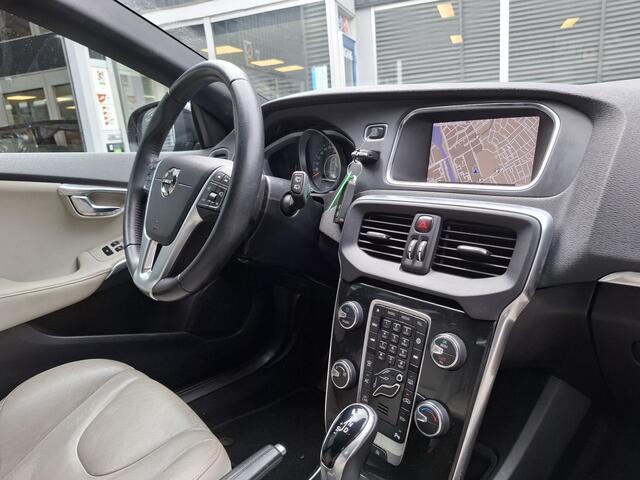 Volvo V40 1.5 T2 Inscription Automaat Leer/Nav/Clima/Park