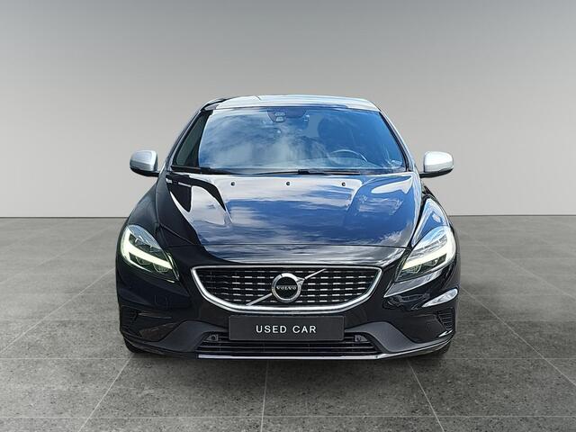 Volvo V40 1.5 T3 Polar+ Sport | Trekhaak | Harman/Kardon Audio | Achteruitrijcamera | Panoramadak |