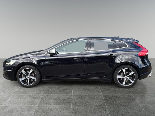 Volvo V40 1.5 T3 Polar+ Sport | Trekhaak | Harman/Kardon Audio | Achteruitrijcamera | Panoramadak |