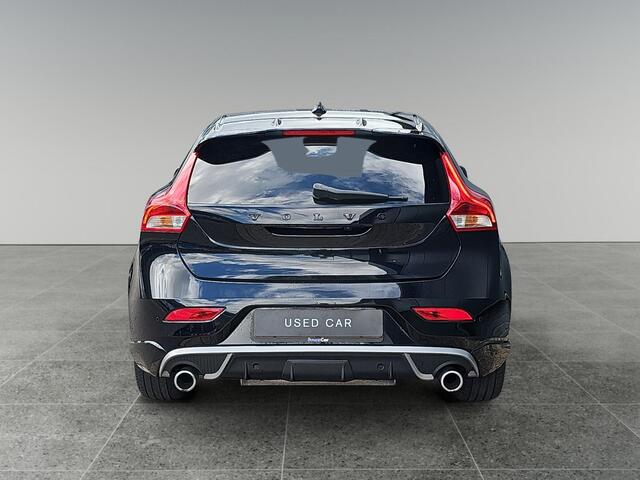 Volvo V40 1.5 T3 Polar+ Sport | Trekhaak | Harman/Kardon Audio | Achteruitrijcamera | Panoramadak |