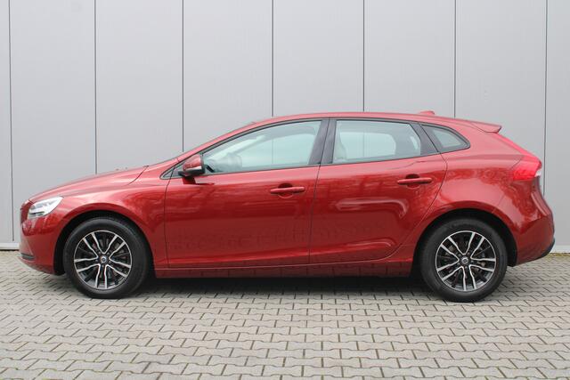 Volvo V40 T2 122PK Nordic+ | Leder | Standkachel | Stoelverwarming