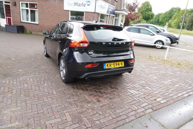 Volvo V40 2.0 T3 Momentum STOELVERWARMING NAVI CLIMA