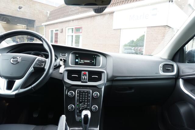 Volvo V40 2.0 T3 Momentum STOELVERWARMING NAVI CLIMA