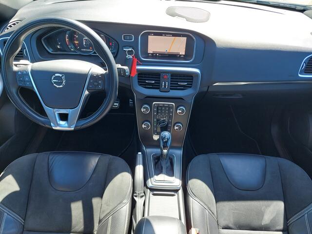 Volvo V40 1.5 T3 AUTOMAAT Polar+ Sport R DESIGN PANO DAK NAVI CRUISE ECC A TREKHAAK