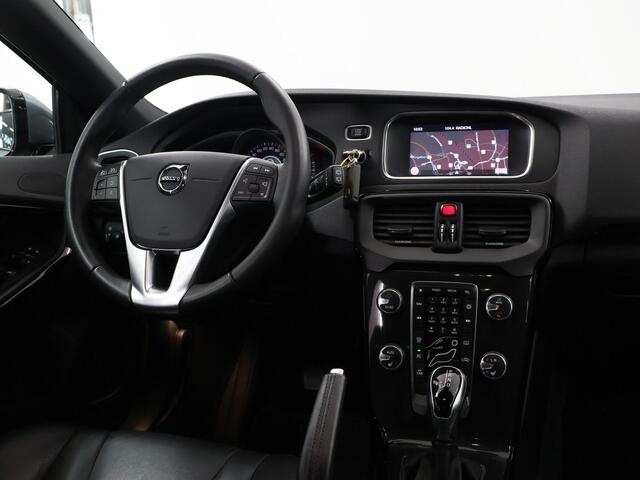 Volvo V40 1.5 T3 Inscription | Trekhaak | Navigatie | Parkeercamera | Full led Koplampen | Stoelverwarming | Cruise Control | Leder |