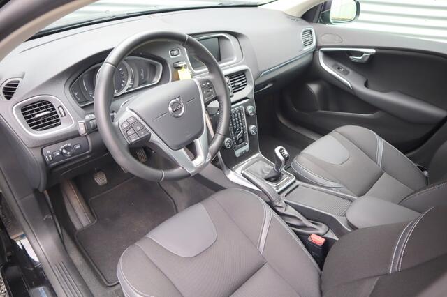 Volvo V40 2.0 T2 Momentum | voll.dealer oh.| navi | stoelverw.| jaarbeurt