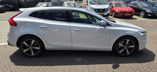 Volvo V40 1.5 T3 Polar+ Sport