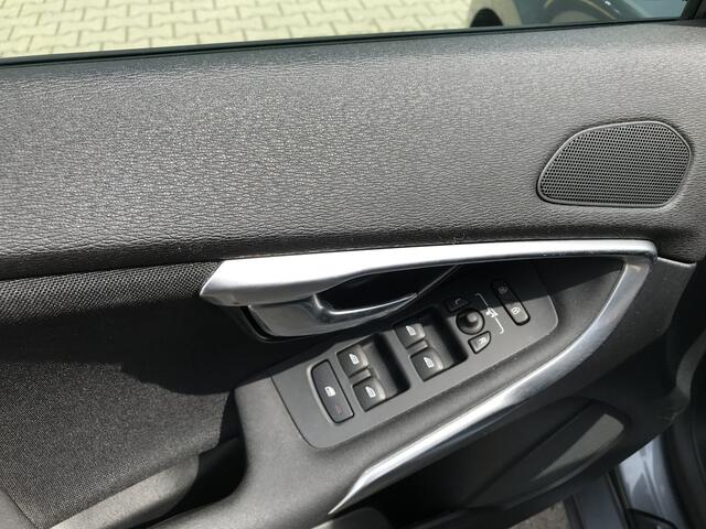 Volvo V40 2.0 T3 Nordic+