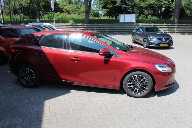 Volvo V40 2.0 T2 Nordic+