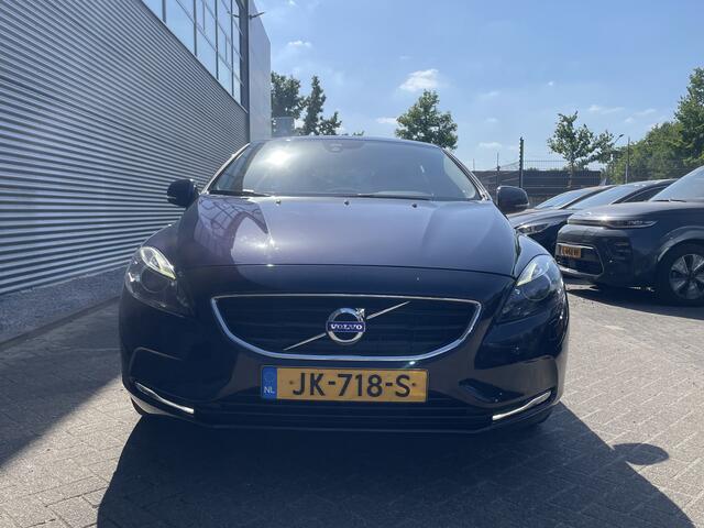 Volvo V40 1.5 T3 Momentum Navigatie | Cruise Control | Trekhaak