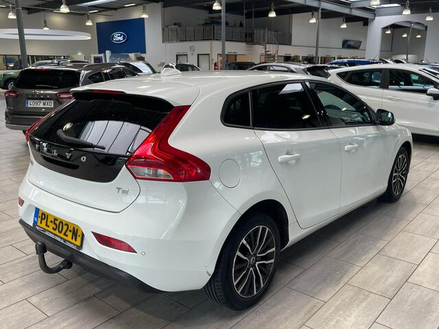 Volvo V40 1.5 T2 Nordic+ | Trekhaak | Standkachel | LED | Navi | Clima | Cruise | 1500 kg trekgewicht