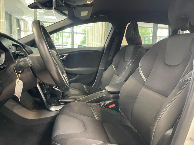 Volvo V40 1.5 T2 Nordic+ | Trekhaak | Standkachel | LED | Navi | Clima | Cruise | 1500 kg trekgewicht
