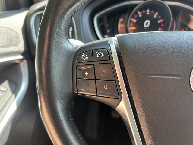 Volvo V40 2.0 T2 Nordic+ CAMERA HALF LEER LED NAVI CRUISE ECC