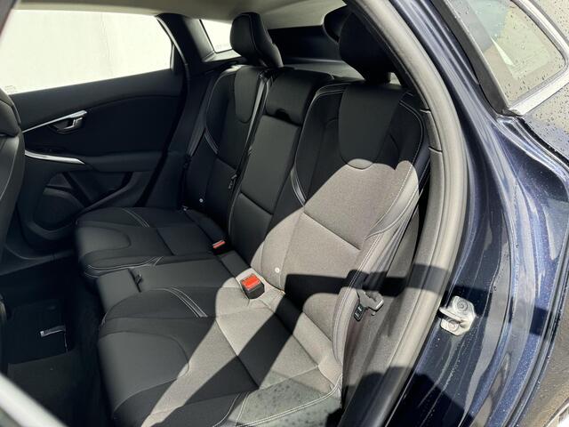Volvo V40 2.0 T2 Nordic+ / Navigatie / Climate Control / Cruise Control / Stoelverwarming