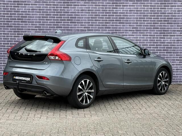Volvo V40 1.5 T3 Dynamic Edition | Nieuw binnen | Trekhaak | LED koplampen | Parkeersensoren V+A | Stoel verwarming | Camera |
